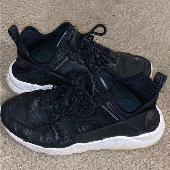 nike huarache black leather